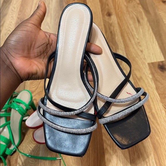 3 pairs of heels for $15 - Picture 10 of 12